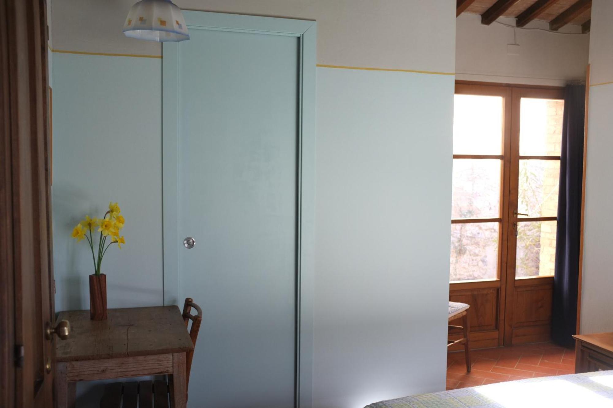 Private Room With Own Bathroom At Podere Noceto Grotti Exterior foto