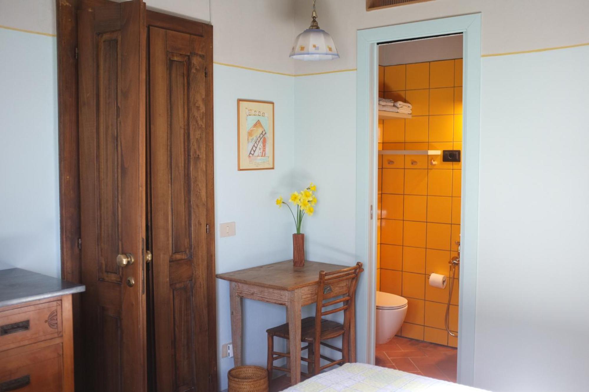 Private Room With Own Bathroom At Podere Noceto Grotti Exterior foto